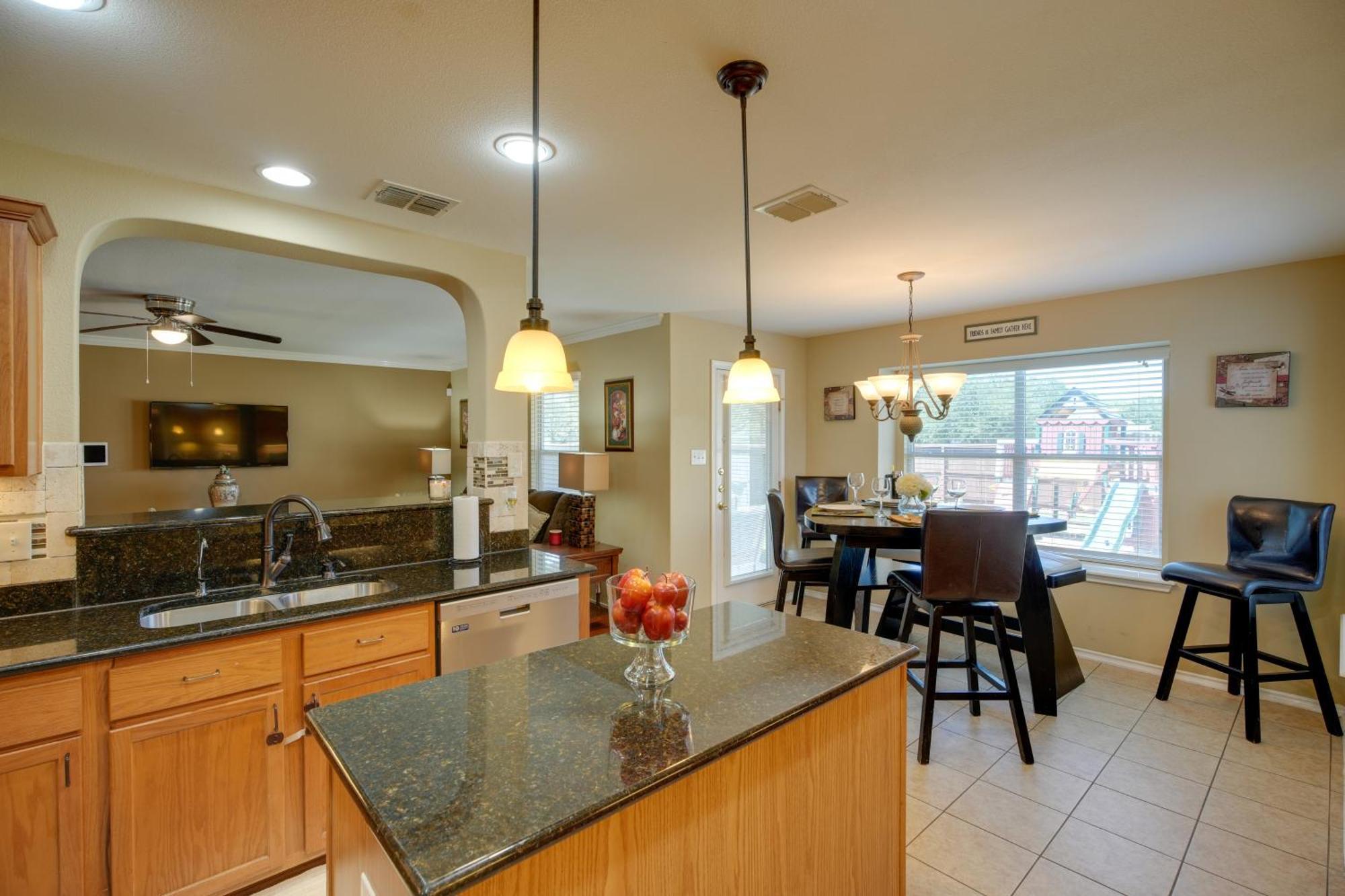 San Antonio Home With Pool Access Near Lackland Afb エクステリア 写真