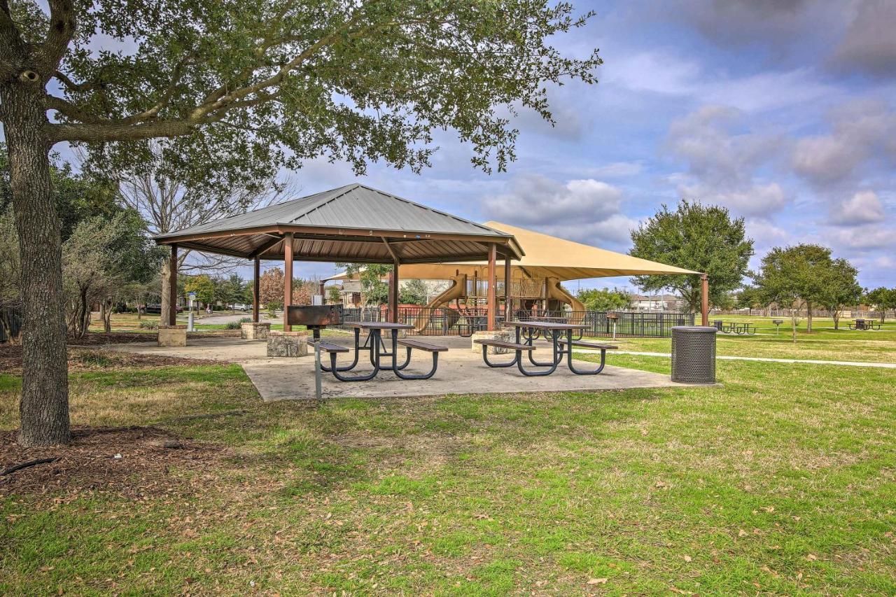 San Antonio Home With Pool Access Near Lackland Afb エクステリア 写真